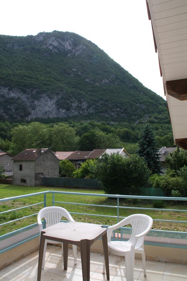 La Petite Auberge De Niaux Exterior foto